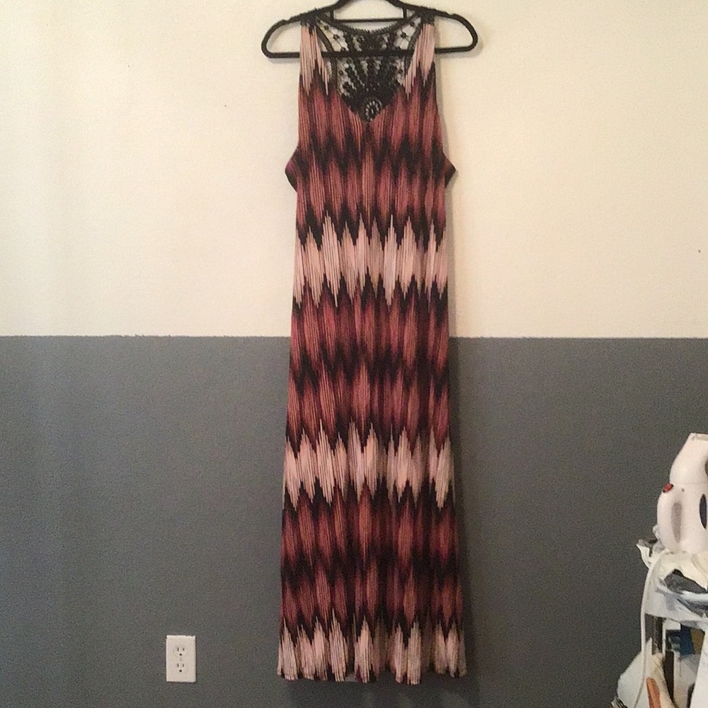 H2 Size 18/20 Lane Bryant Pink and Black Chevron Maxi Dress with Lace Yoke